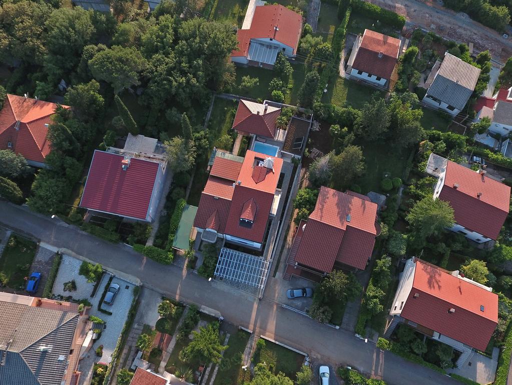 Apartments Petra Njivice Buitenkant foto